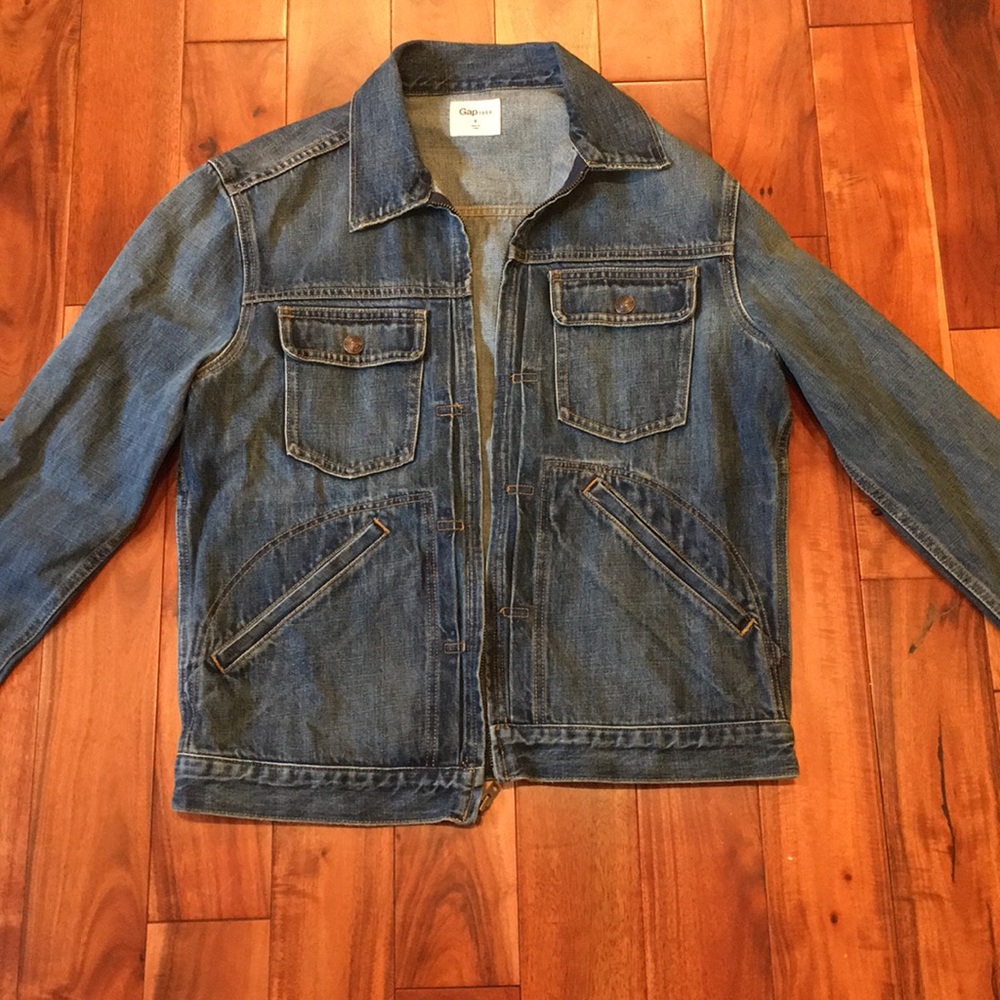 Gap Zipper Up Denim Jacket Worn Once!